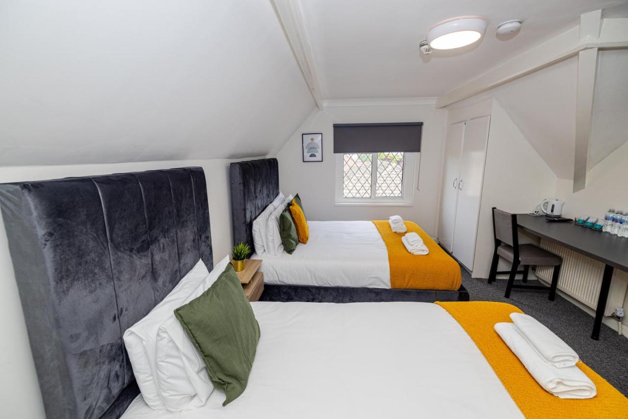 Hotell Woodford 3*