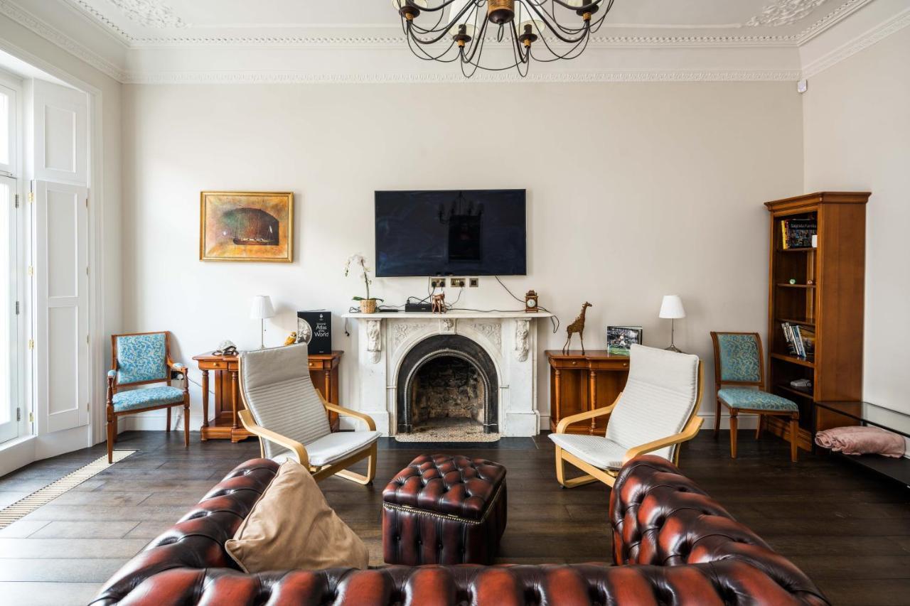 4 Bedroom House Up To 10 People At Heart Of Kensington And Chelsea Apartment