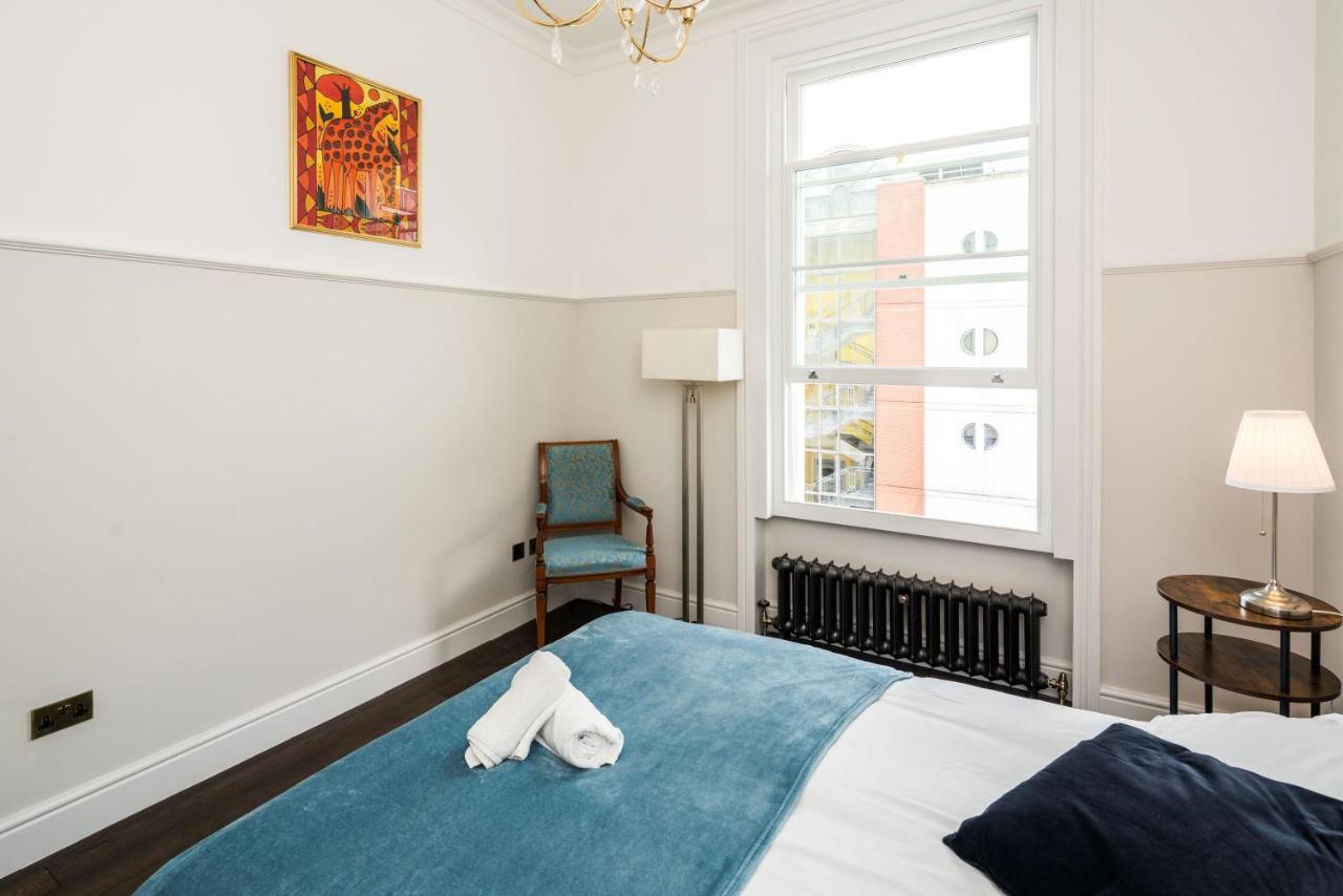 Apartment 4 Bedroom House Up To 10 People At Heart Of Kensington And Chelsea