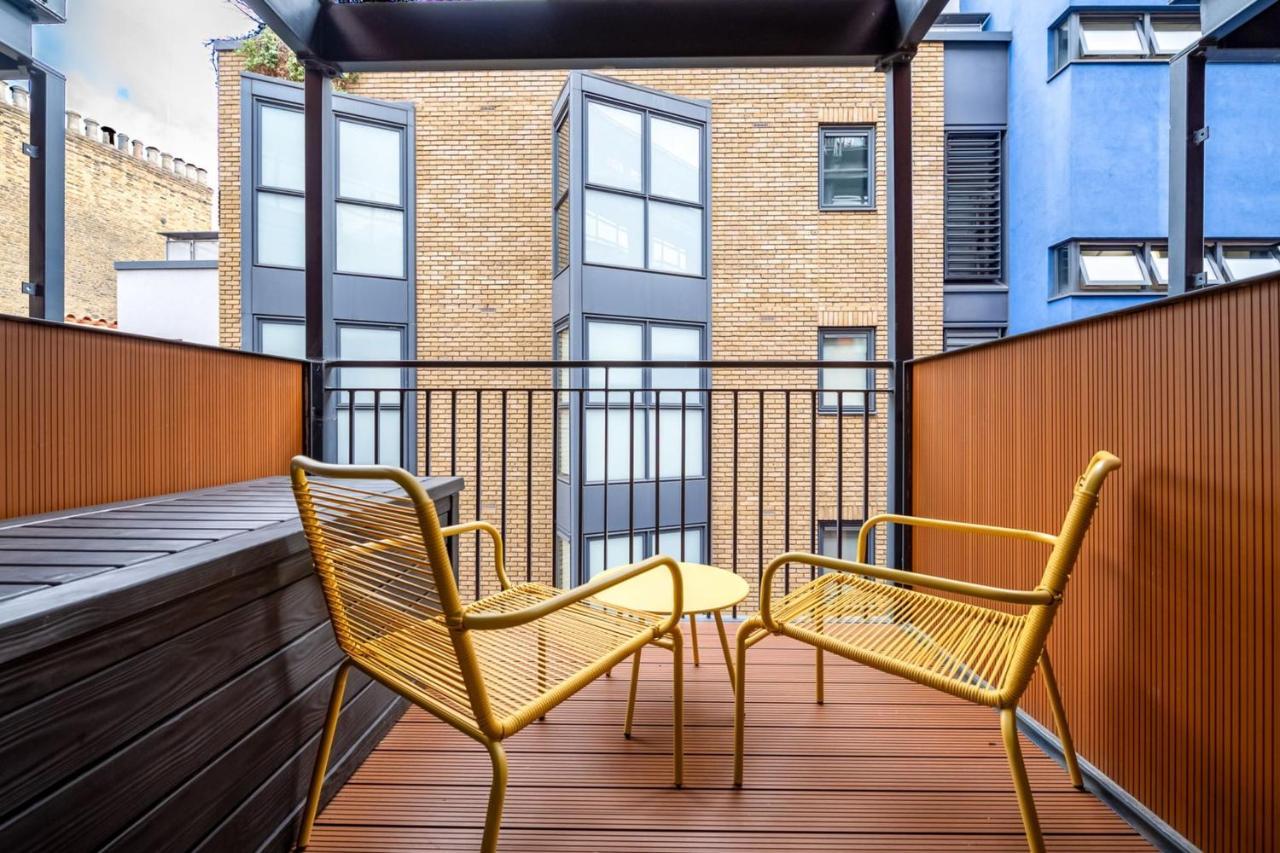 Modern & Spacious 2 Bedroom In Leilighet *