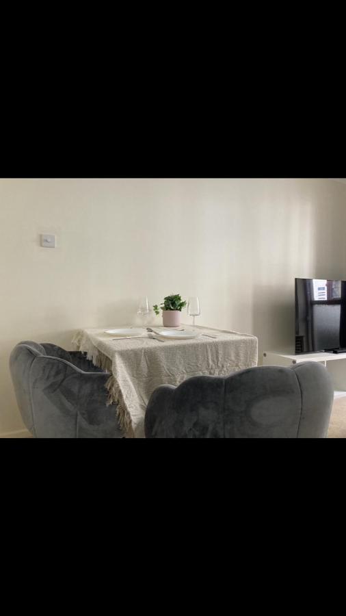 Cosy Flat Trafalgar Square London