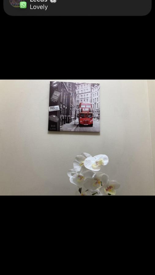 Cosy Flat Trafalgar Square * London