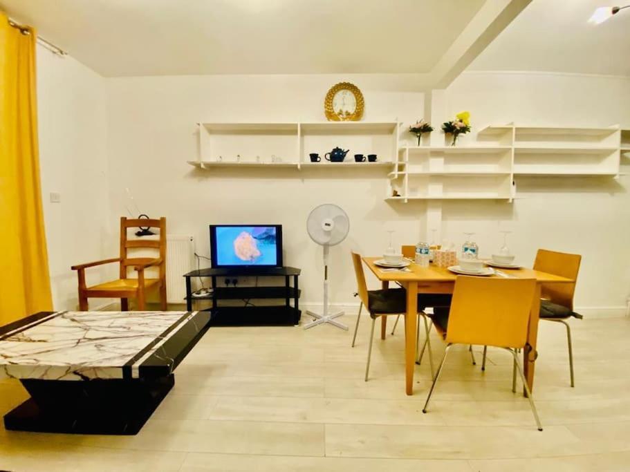Two Bedroom House On Ground Floor In London