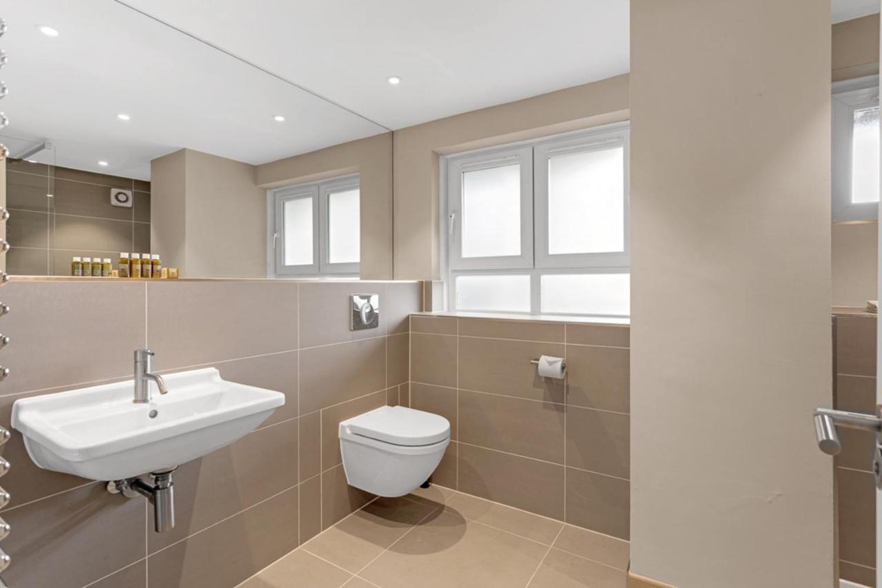 Belgravia 8 * London