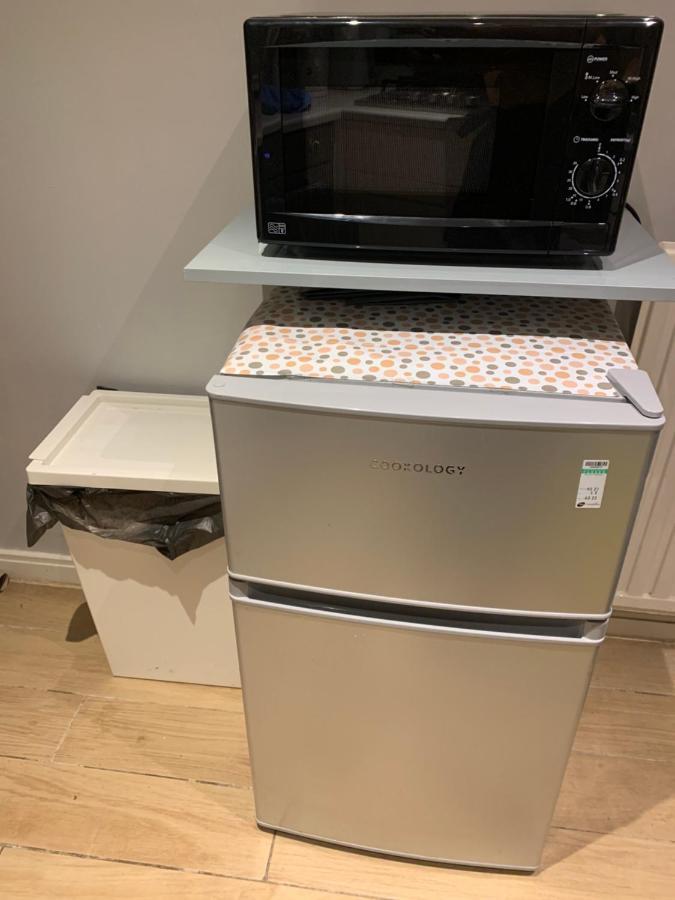 - Entire Lower Ground Floor - Only 7 Mins Walk Kings Cross St Pancras Station Leilighet *