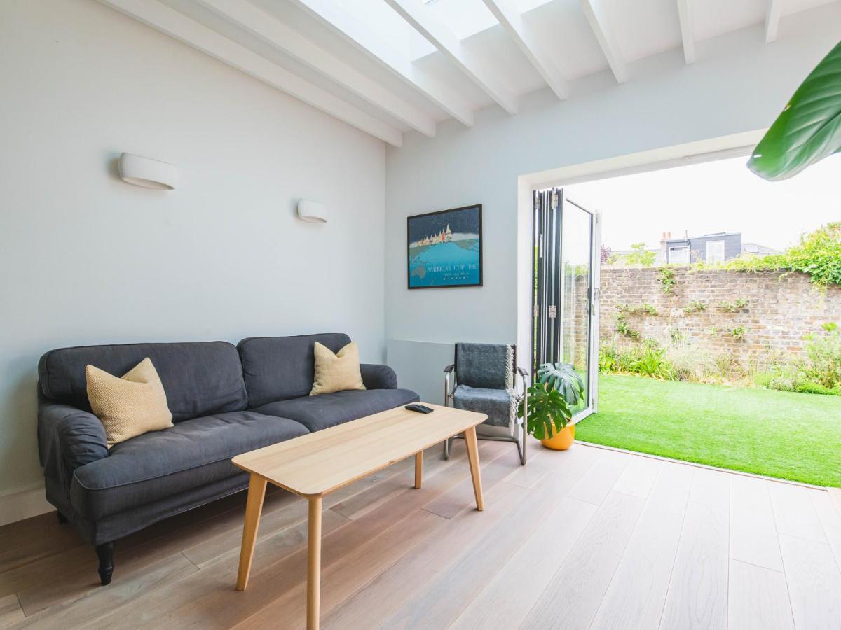 Pass The Keys Peckham House With Garden Holiday home *