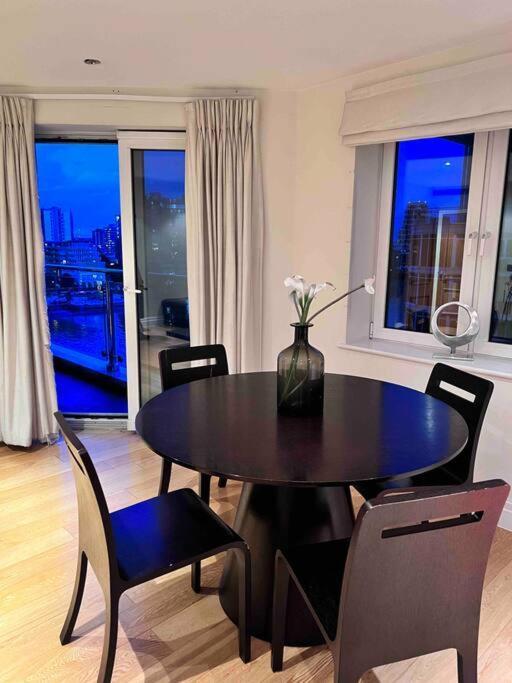 Riverside View Appartement Londen