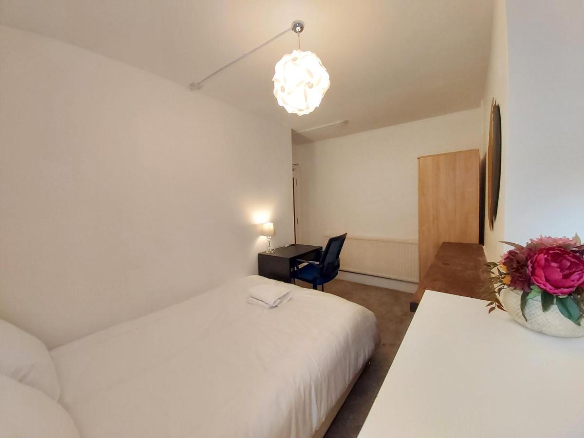 Apartment Oldbury House