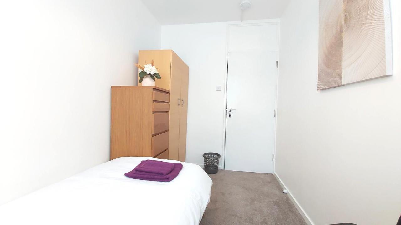 Apartment Oldbury House