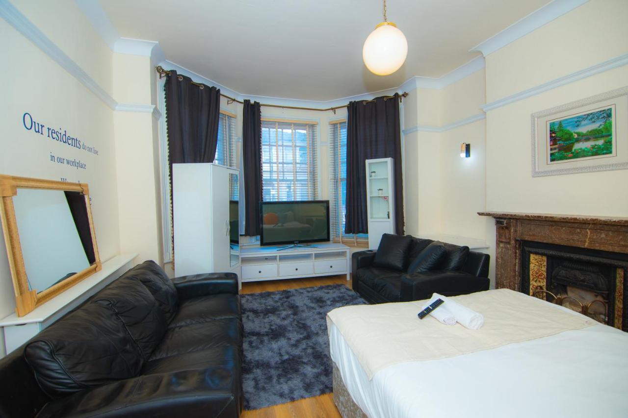 Victorian Woods Bed and breakfast