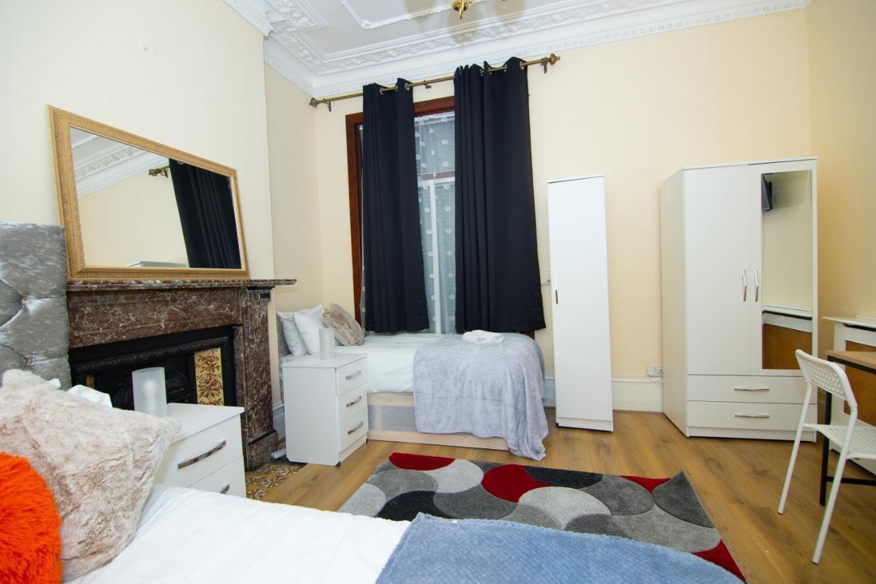 Victorian Woods Bed and breakfast