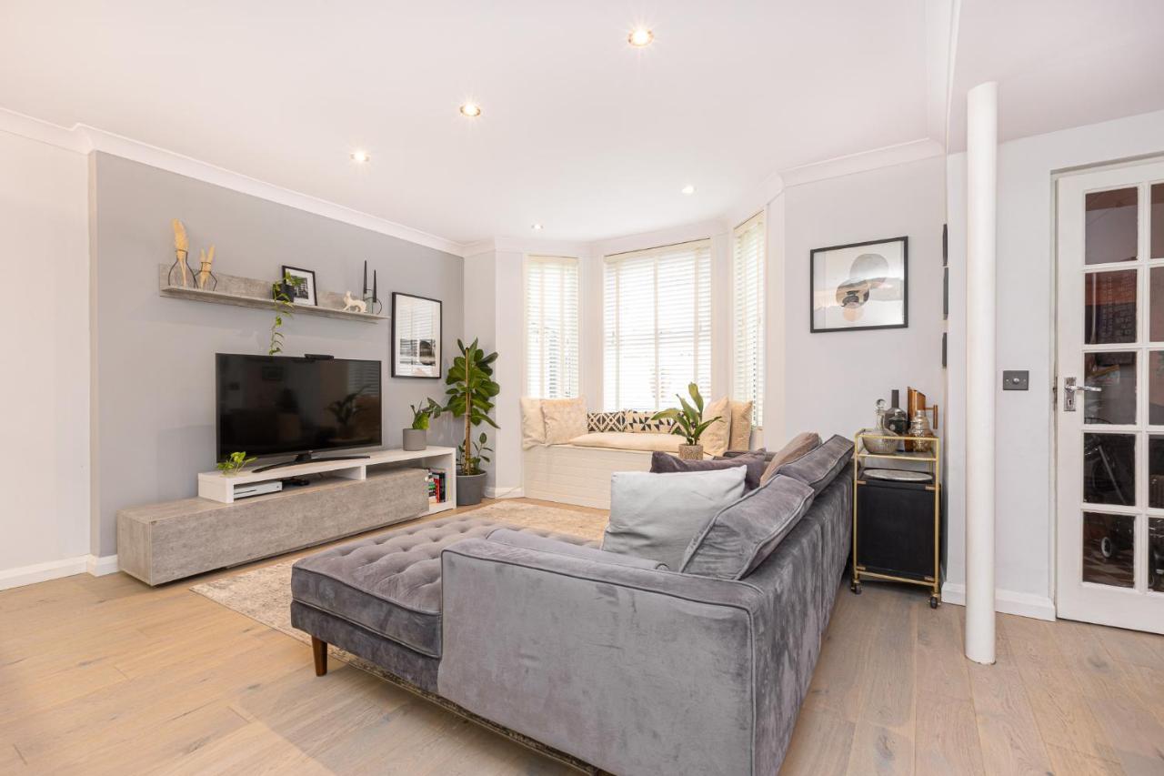 Stunning 2br Flat Wprivate Garden, Kilburn Apartment