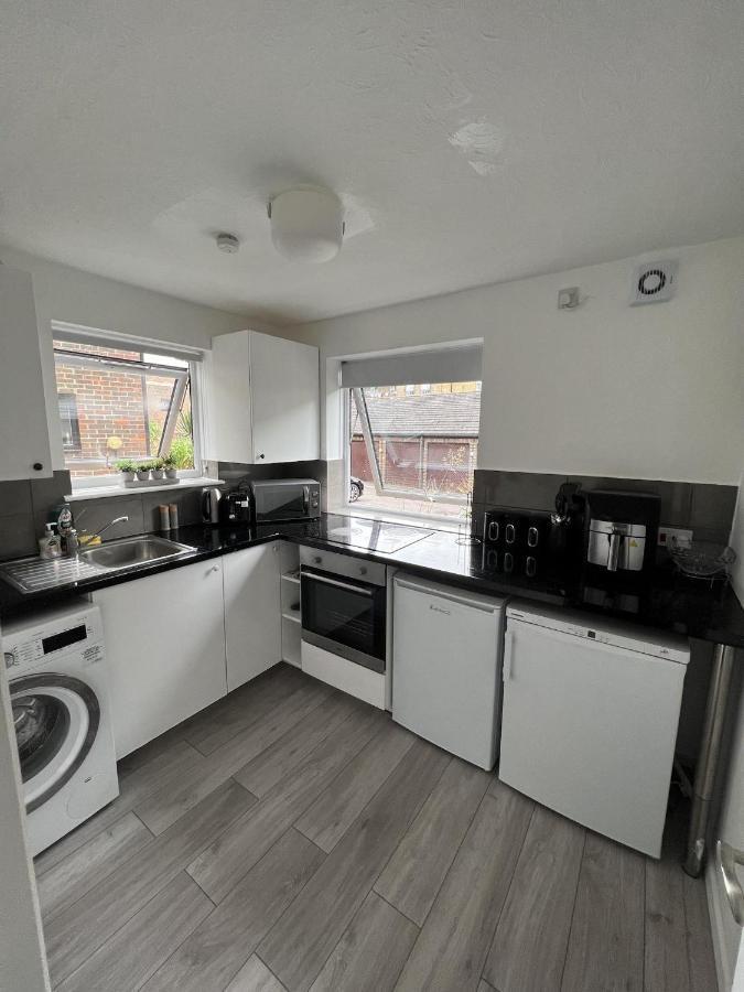 Apartamento Canary Wharf Haven - Spacious & Homely Entire 1 Bedroom Flat Londres