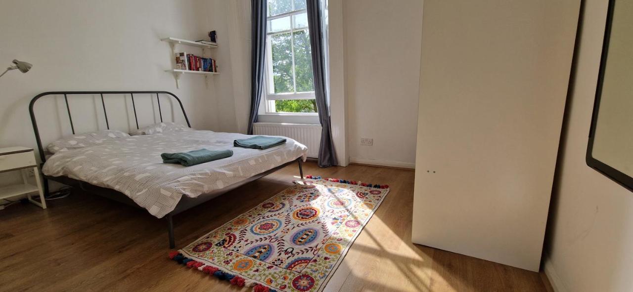 Primrose Hill - Charming, Cosy, 2 Double Bedrooms * Londres