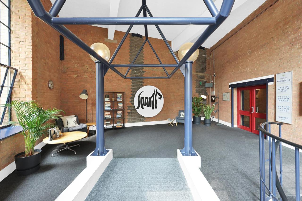 Appartement Large Industrial Style 2 Bedroom Short Term & Flexible Renting Canary Wharf With Free Wifi *