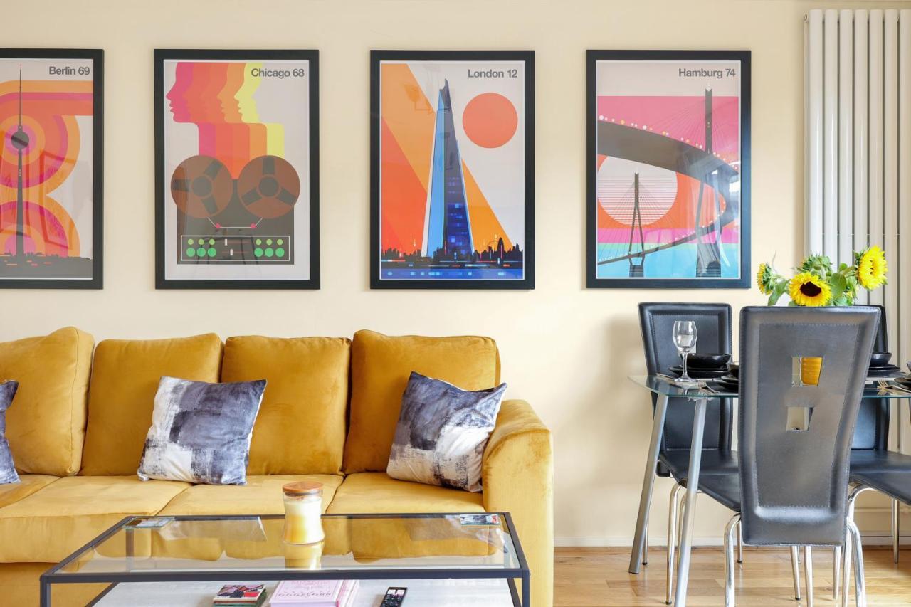 Apartment Charming 3 Bedroom House Short Term & Flexible Renting Canary Wharf With Free Wifi & Garden *