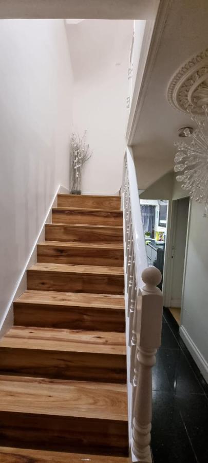 Accommodatie bij particulieren Beautiful With Free On Street Parking In Sydenham