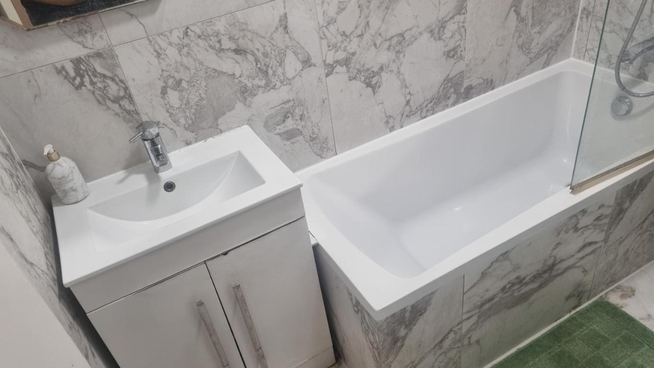 33 Camden Square - Double