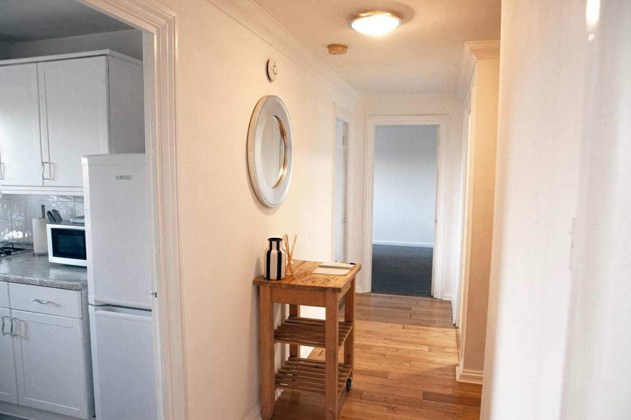 Apartamento Spacious 2 Bed Flat In Wimbledon With Private Parking Londres
