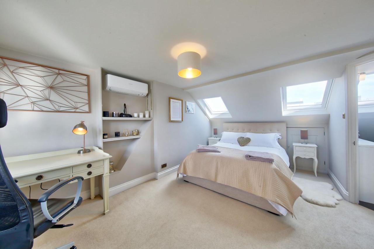 Family 4-bed House & Secluded Garden - Wimbledon Ferienhaus *