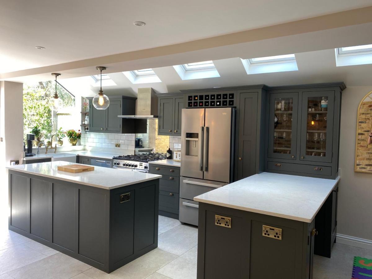 Ferienhaus Family 4-bed House & Secluded Garden - Wimbledon