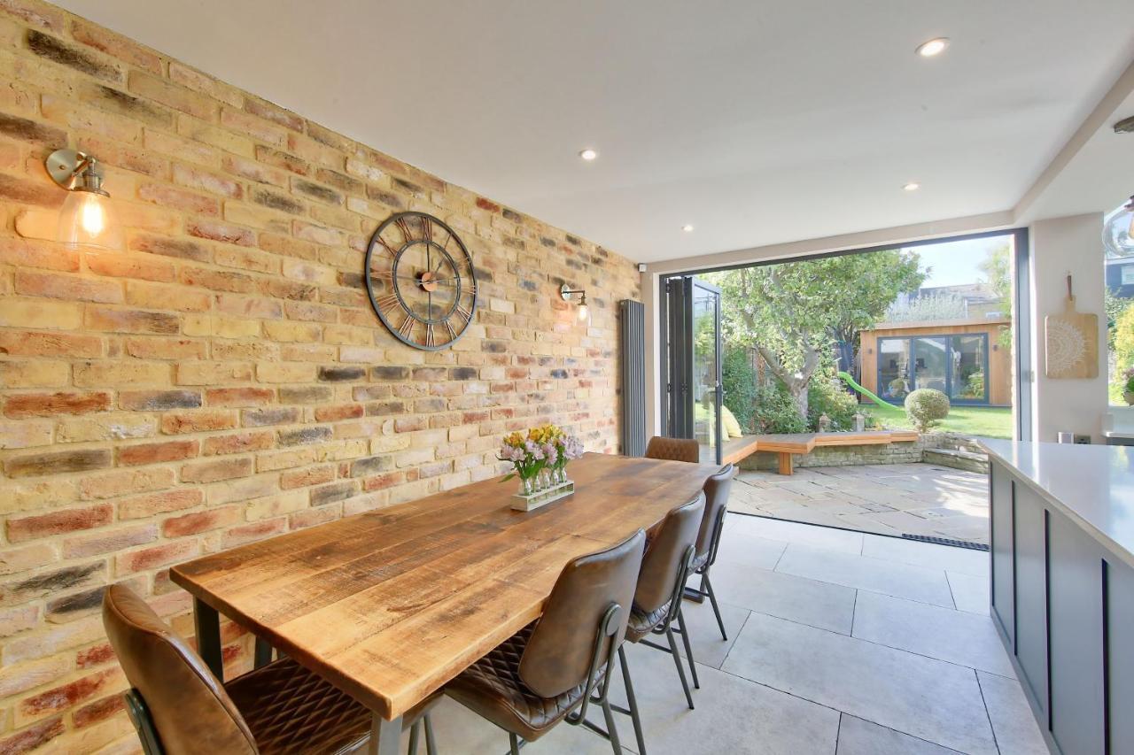 Ferienhaus Family 4-bed House & Secluded Garden - Wimbledon