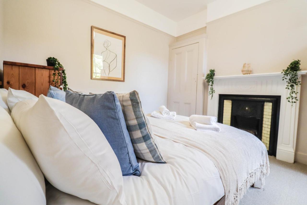 Stunning 5 Bed House In Clapham - Free Wifi! Holiday home