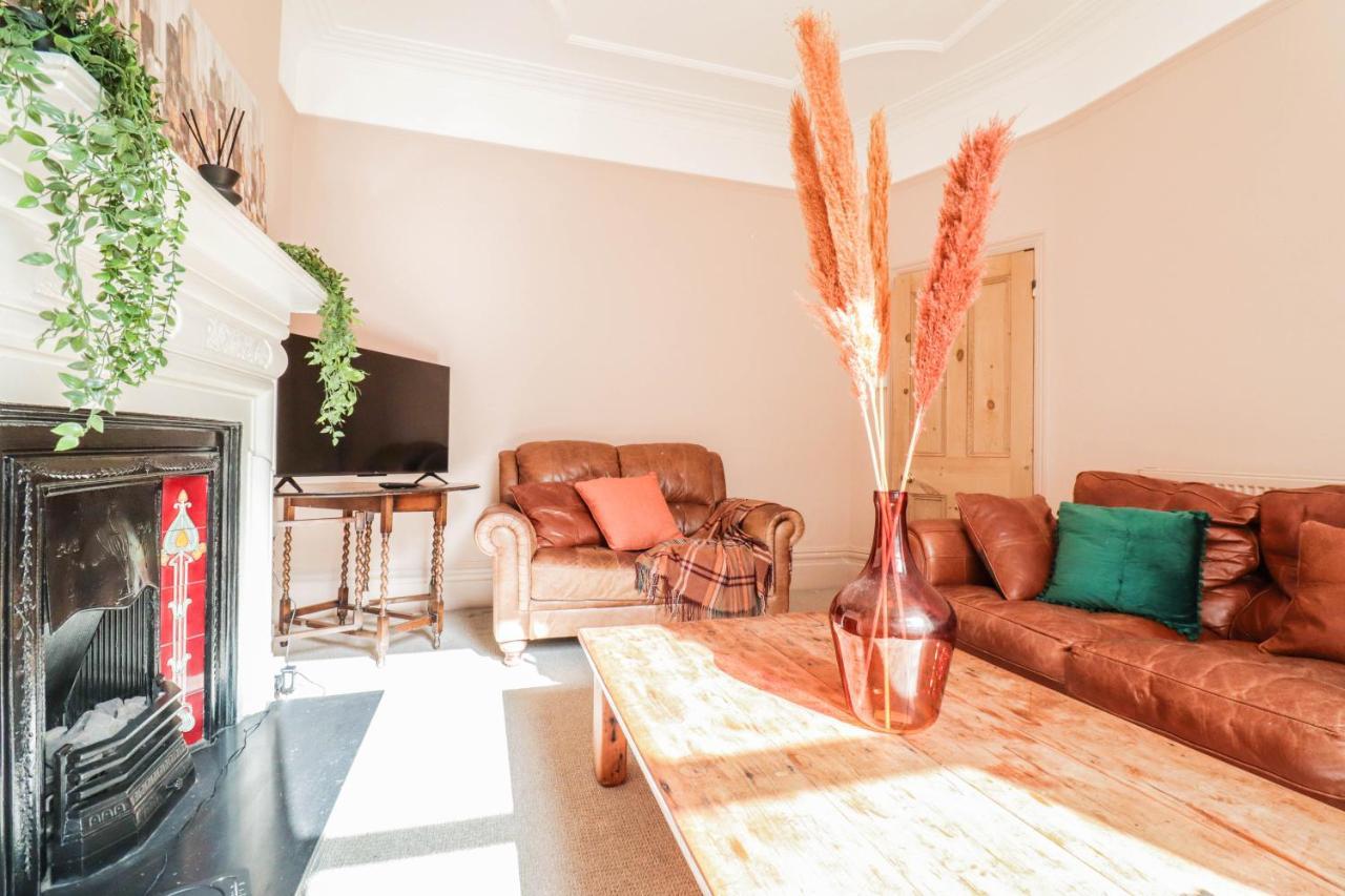 Stunning 5 Bed House In Clapham - Free Wifi! London