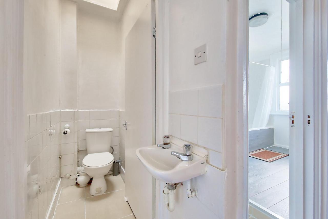 Cozy Flat Gjestgiverier London