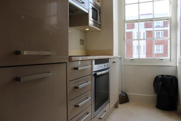 Luxury 1-bed, Marble Arch Apartment London