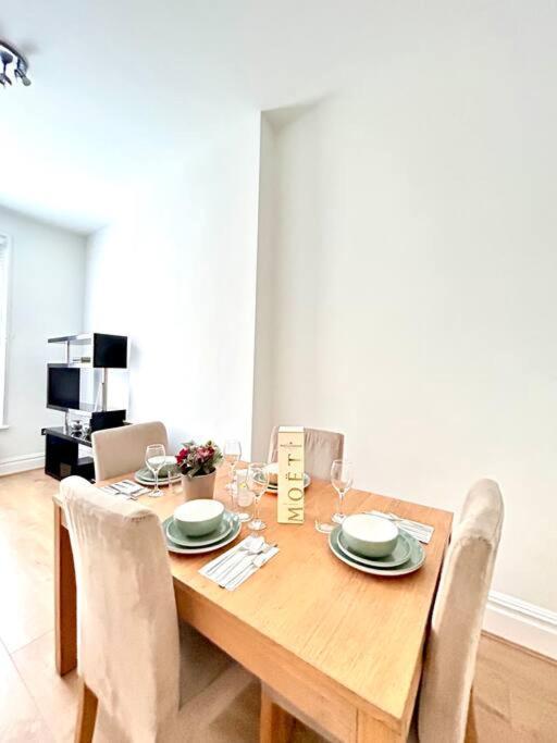 Appartement Maida Vale Serenity: 2-bedroom Londen