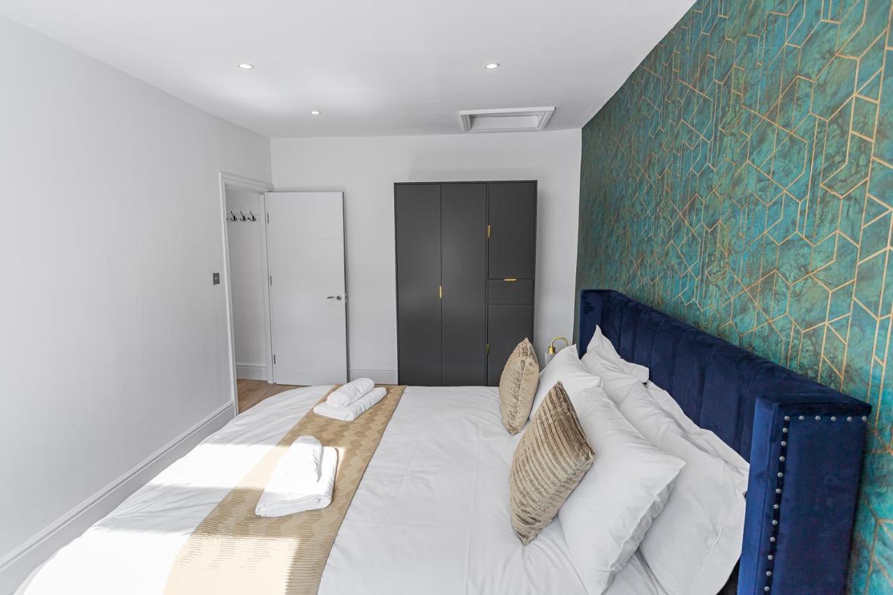 Modern 3 And 2 Bedroom In Maida Vale Appartement Londen