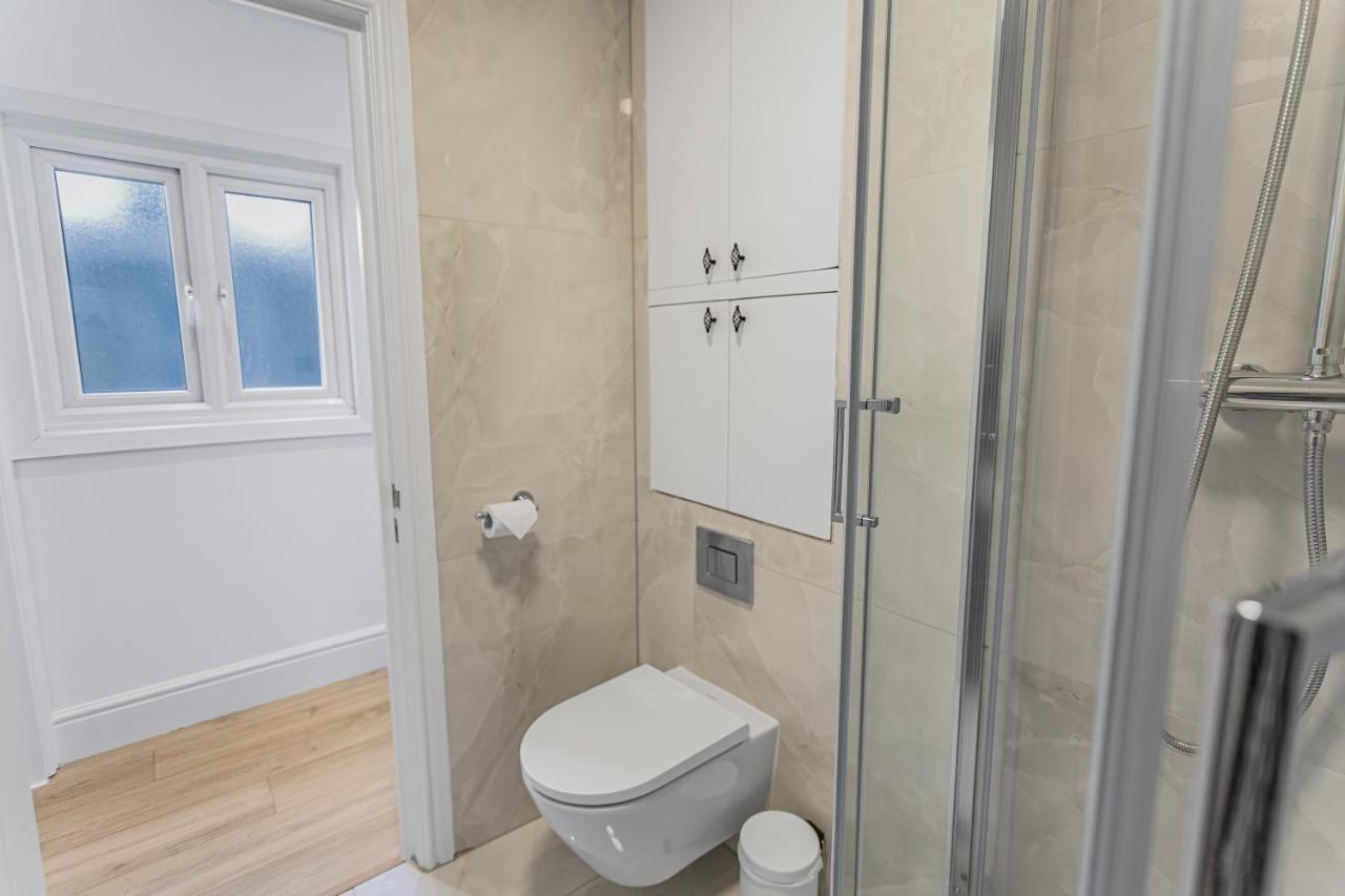 Modern 3 And 2 Bedroom In Maida Vale