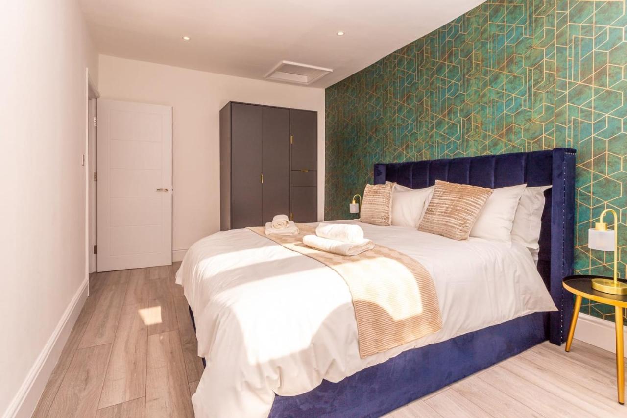 Modern 3 And 2 Bedroom In Maida Vale * Londen