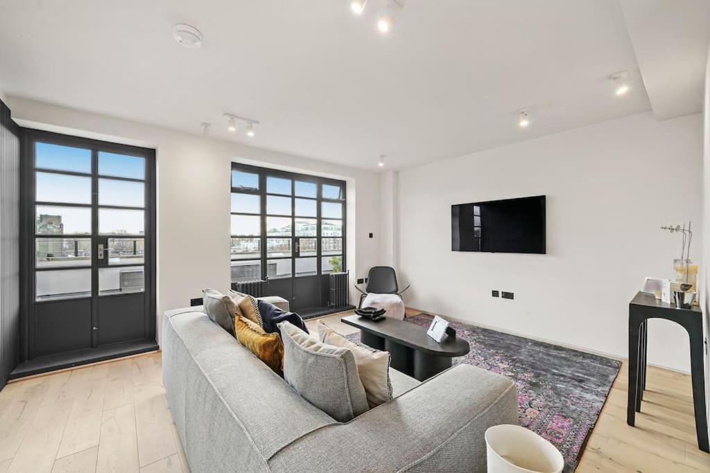 Luxury Kensington Flat With Terrace And Ac * London