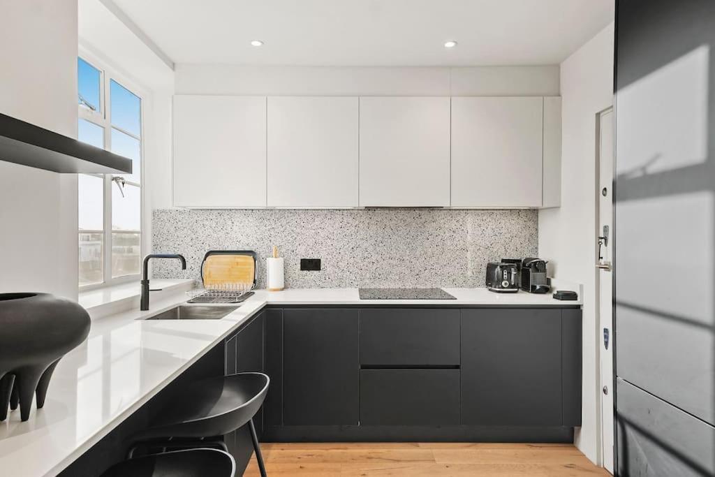 Apartment Luxury Kensington Flat With Terrace And Ac