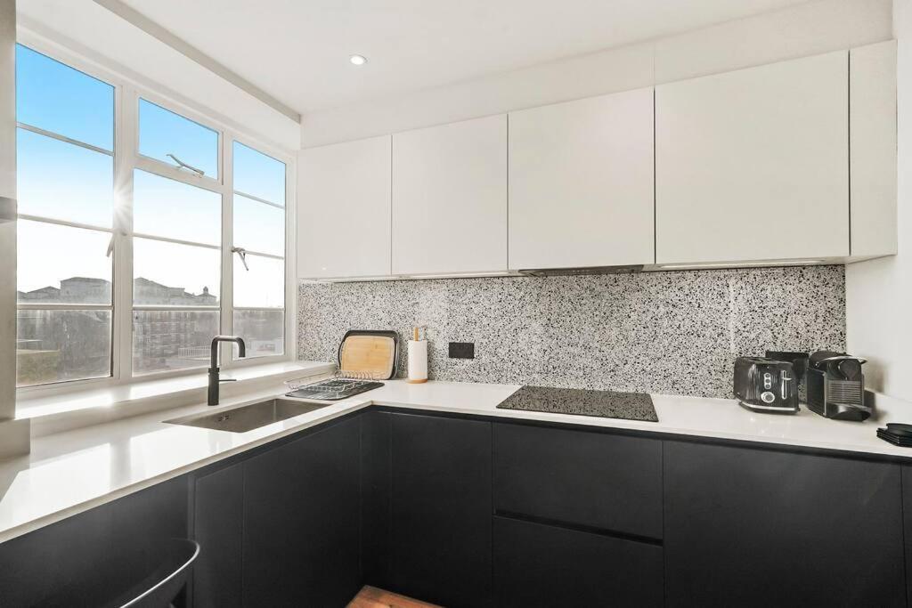 Luxury Kensington Flat With Terrace And Ac London
