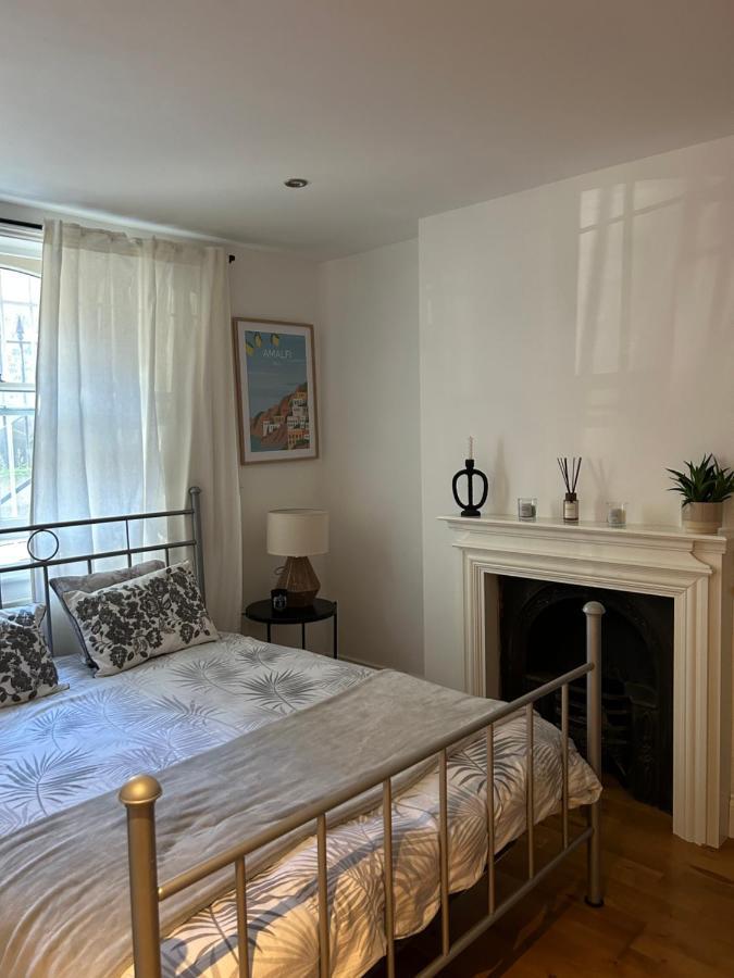 Cozy 2-bedroom Retreat With Modern Amenities