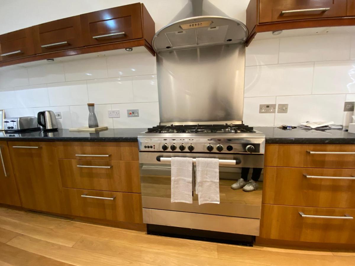 Fantastic Spacious Garden Flat With Own Private Entrance Londres