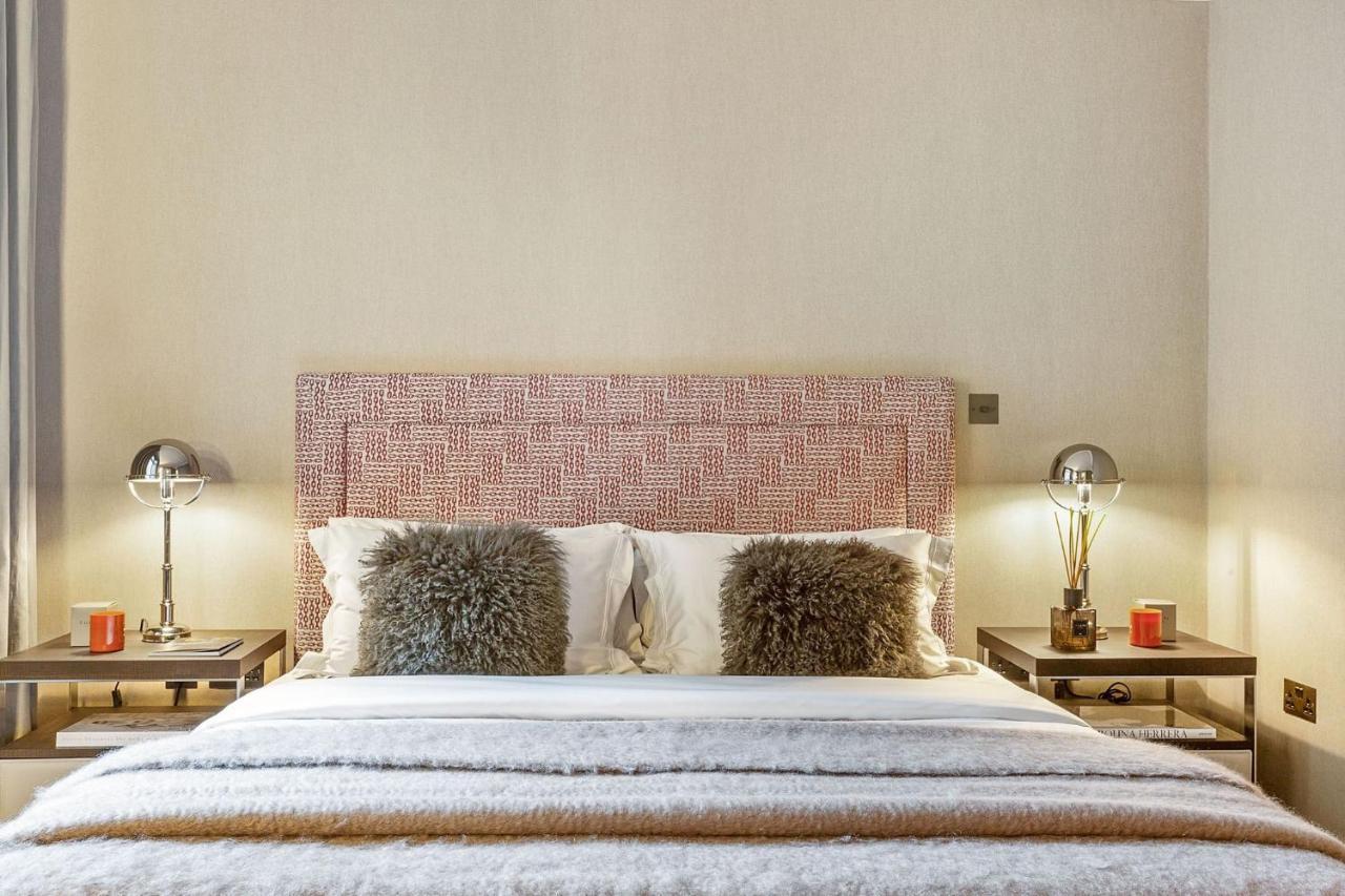 Knightsbridge 3-bed Apartment *