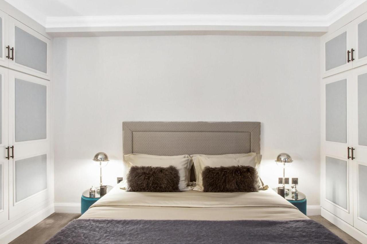 Apartment Knightsbridge 3-bed London