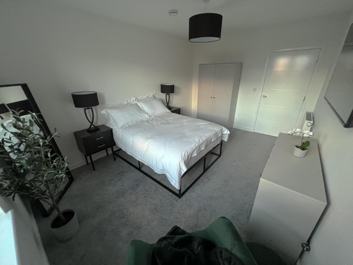 Luxury, Modern & Cosy 2 Bedroom Apartment