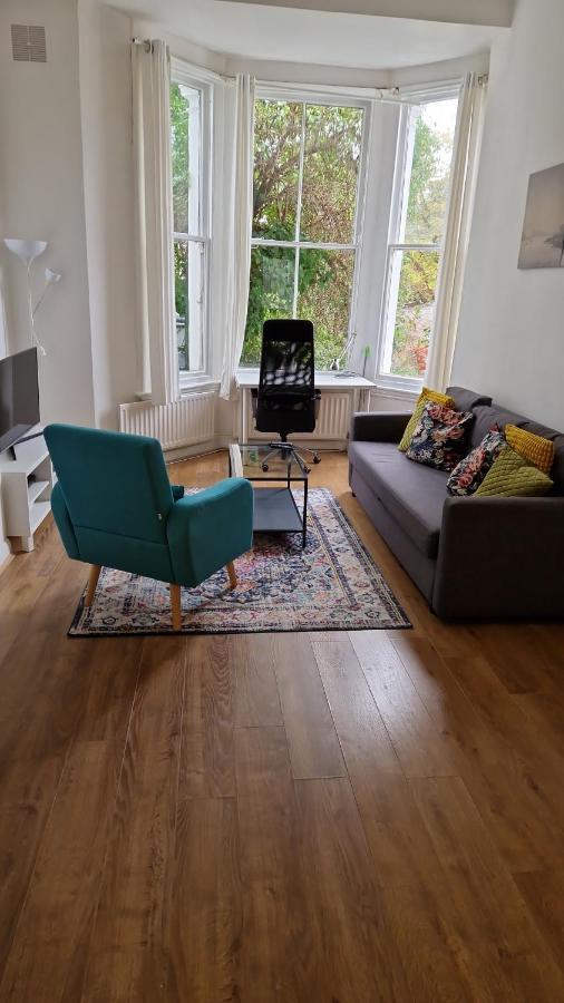 Primrose Hill - Charming, Cosy, 2 Double Bedrooms Londres