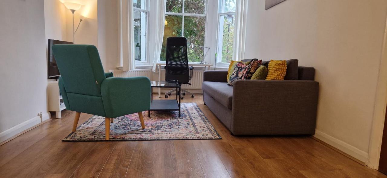 Primrose Hill - Charming, Cosy, 2 Double Bedrooms Apartamento
