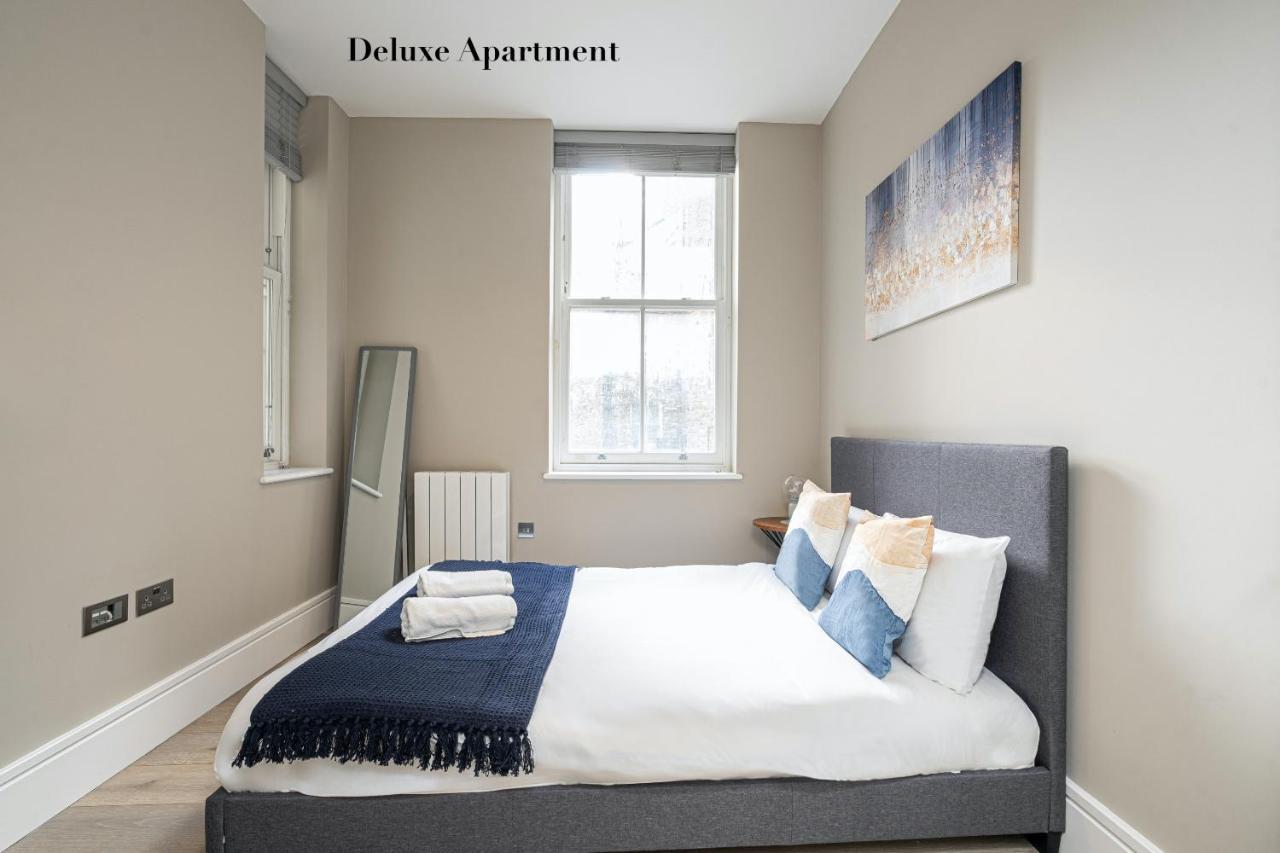 Superb Opposite Edgware Road Station Apartment London