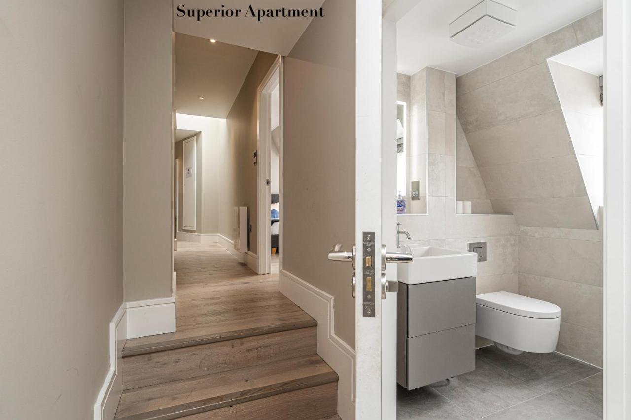 Superb Opposite Edgware Road Station Apartment *