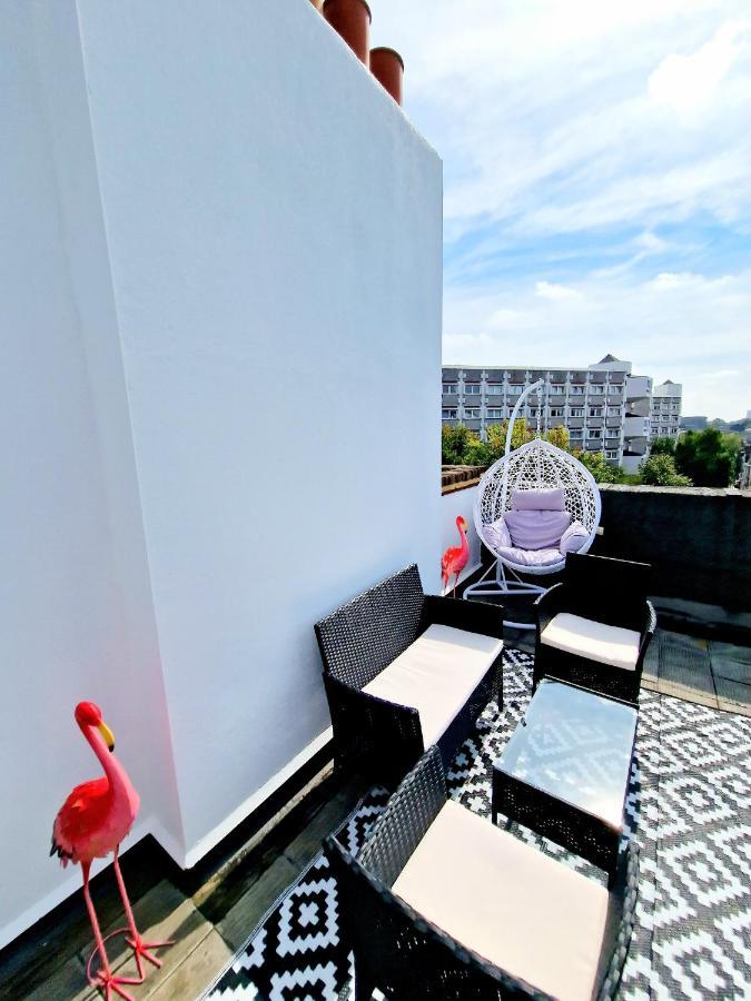 King's Cross & Angel Area, 4 Bedrooms With 7 Beds & Private Rooftop - Walk To St Pancras International Apartment *