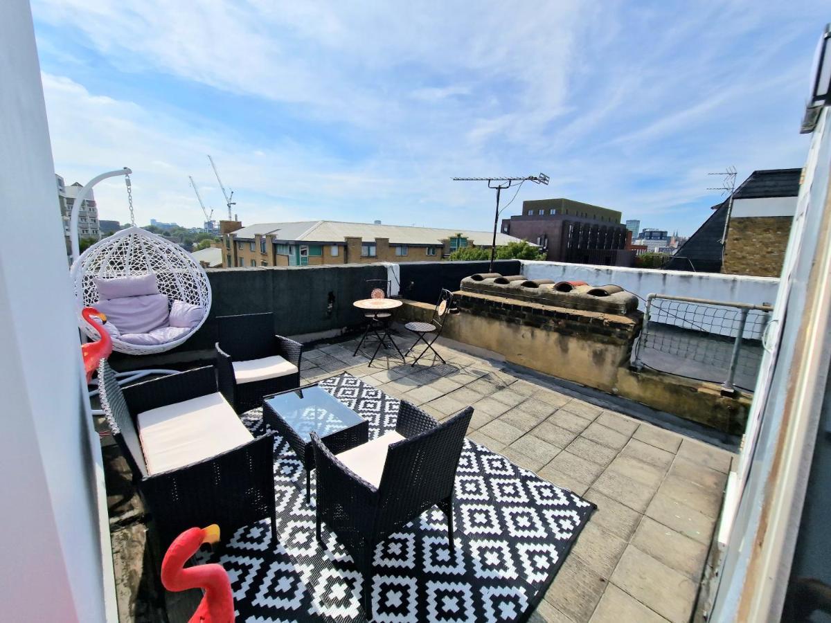 King's Cross & Angel Area, 4 Bedrooms With 7 Beds & Private Rooftop - Walk To St Pancras International Apartment *