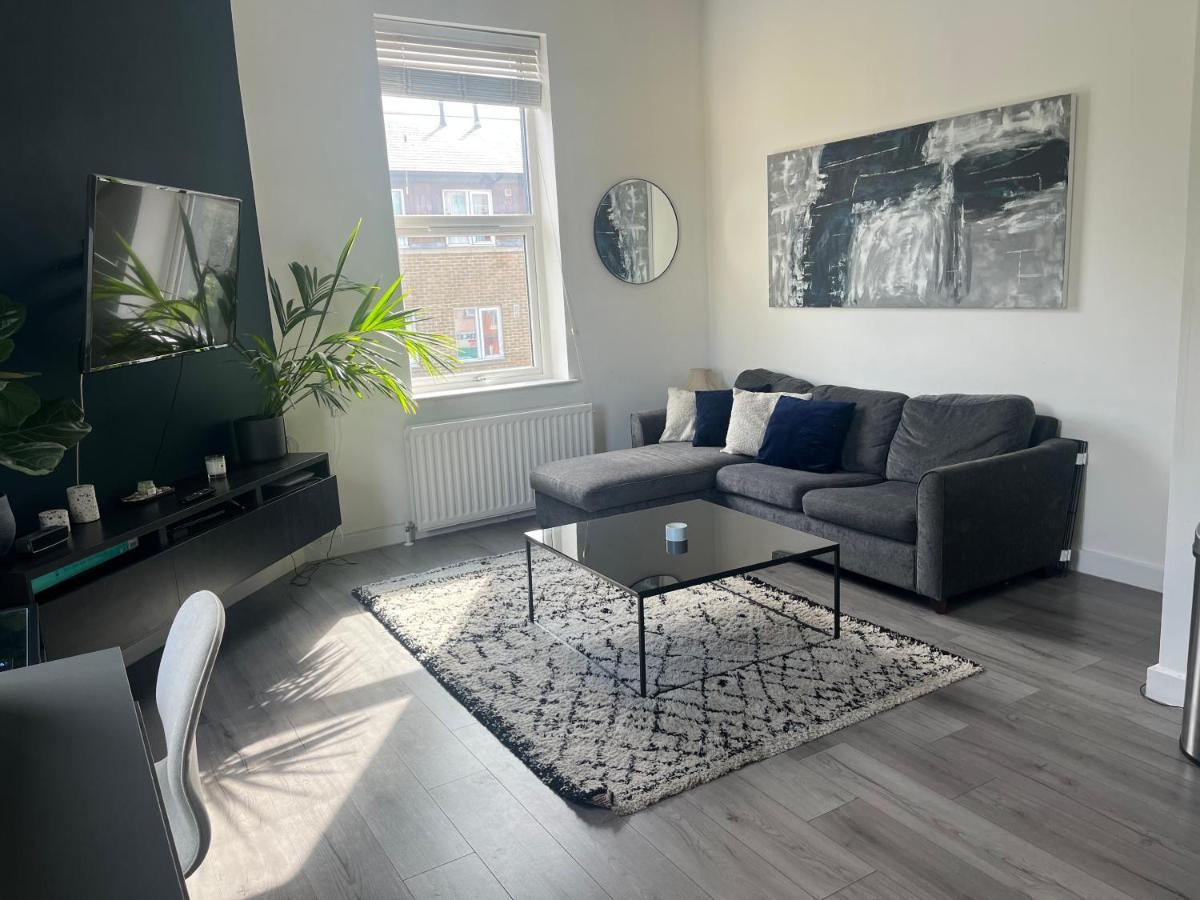 Spacious Modern 1-bed Near Victoria Park * London