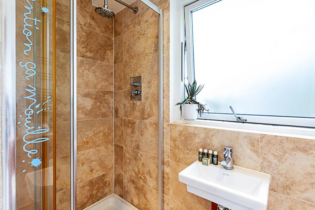 3 Bed Luxury Penthouse In Shoreditch London